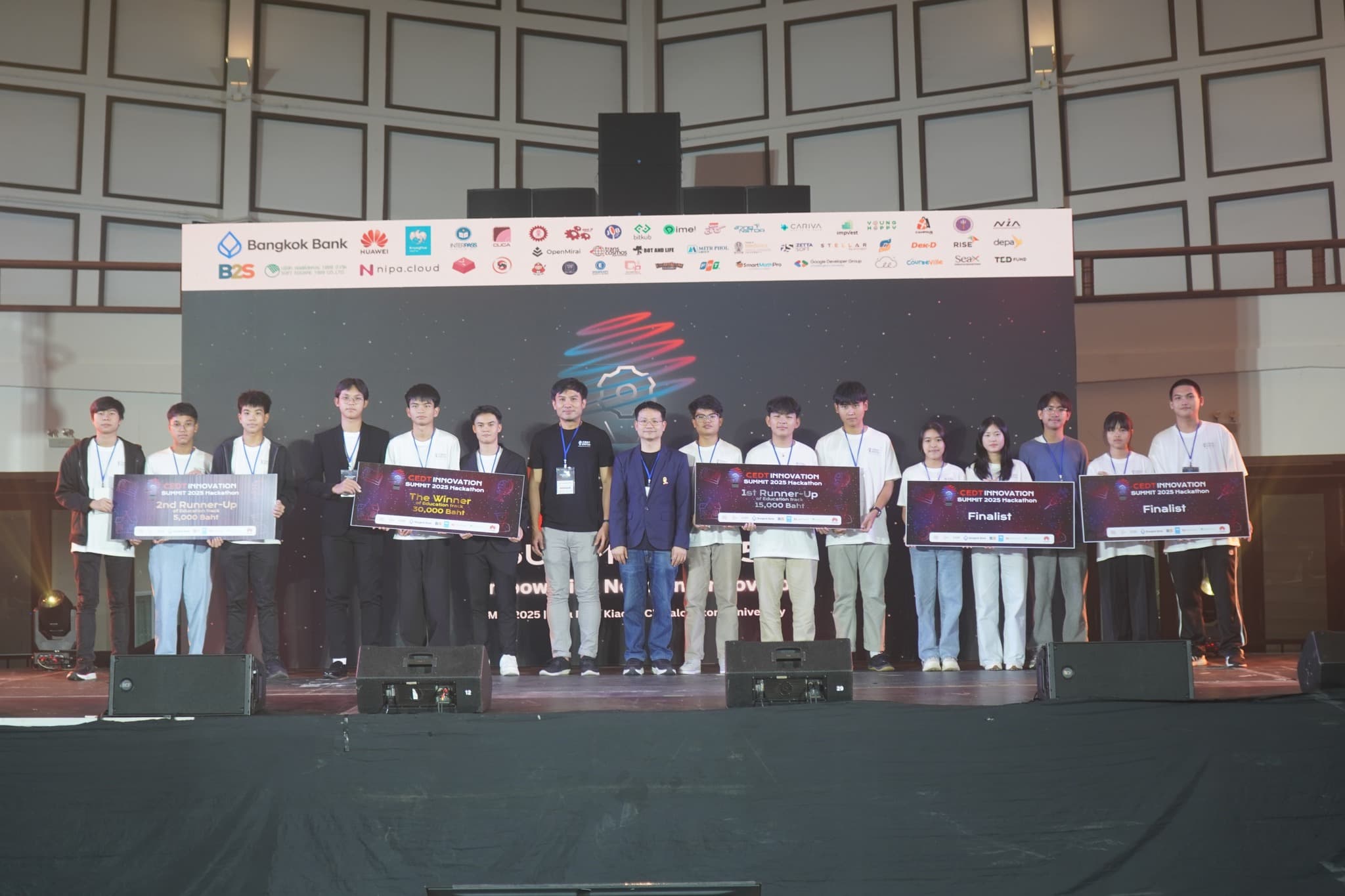 JobFinFin ร่วมสนับสนุนไอเดียสุดสร้างสรรค์ ผลักดันนวัตกรรุ่นใหม่ ภายใต้งาน “CEDT Innovation Summit 2025"