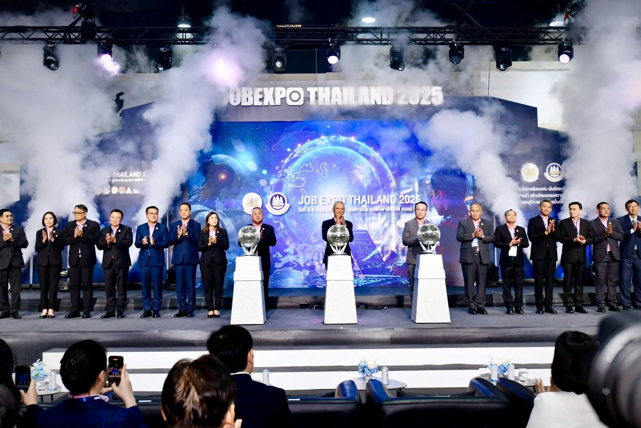 JobFinFin สนับสนุนคนหางานทั่วไทย สู่โอกาสการจ้างงานอย่างยั่งยืน | Job Expo Thailand 2025